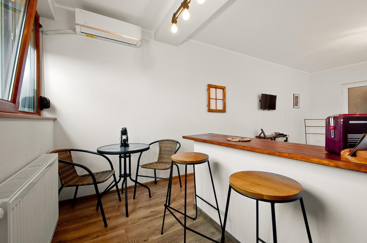 Wood&Steel Apartment Galaţi Eksteriør billede